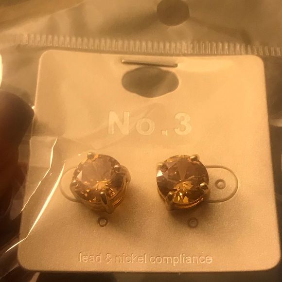 Peach and Gold Color Rhinestone Stud Earrings - Picture 3 of 7